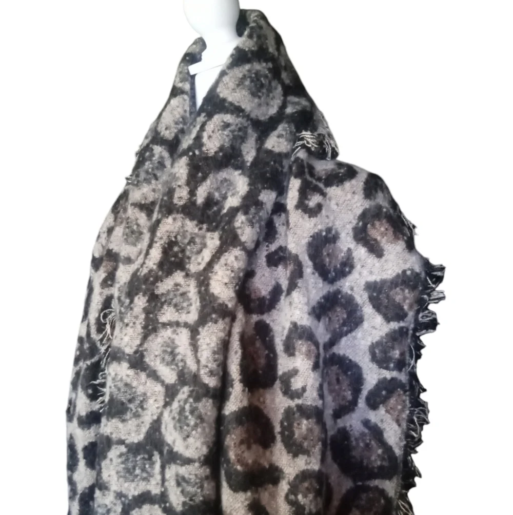 Unbranded Textured With Fringe Leopard Print Oversized Blanket Scarf